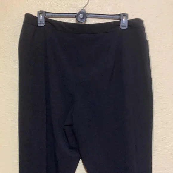 Roz & Ali Black Pants Size 18 Stretchy🌀 - Picture 9 of 14